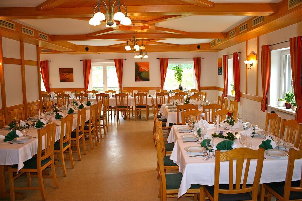 Gasthaus - Gaestehaus Schusterbauer Rein Εξωτερικό φωτογραφία